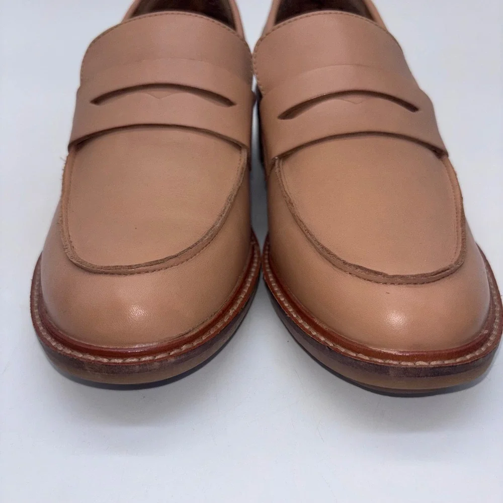 Earth Lindy Penny Loafers Women 8M Tan Academic Neutral Classic Career Comfort